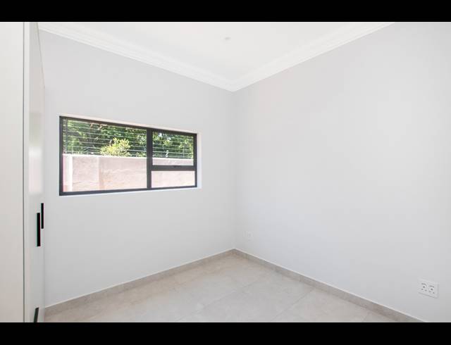 3 BEDROOM APARTMENT FOR SALE IN SANDOWN